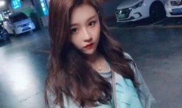 抖音网红爆料网站大全 明星黑料后为什么还能回娱乐圈,揭秘明星重返娱乐圈的神秘力量